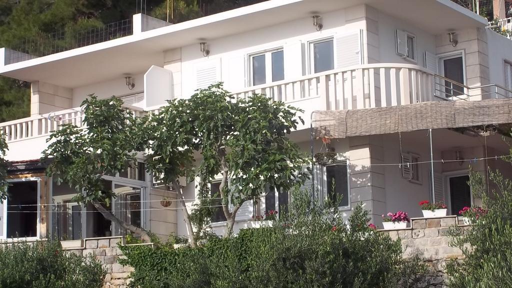Apartments Kalajzic Omiš Buitenkant foto